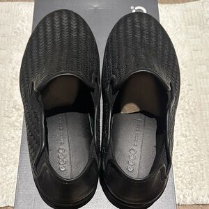 ECCO Men's Textured Black Loafers